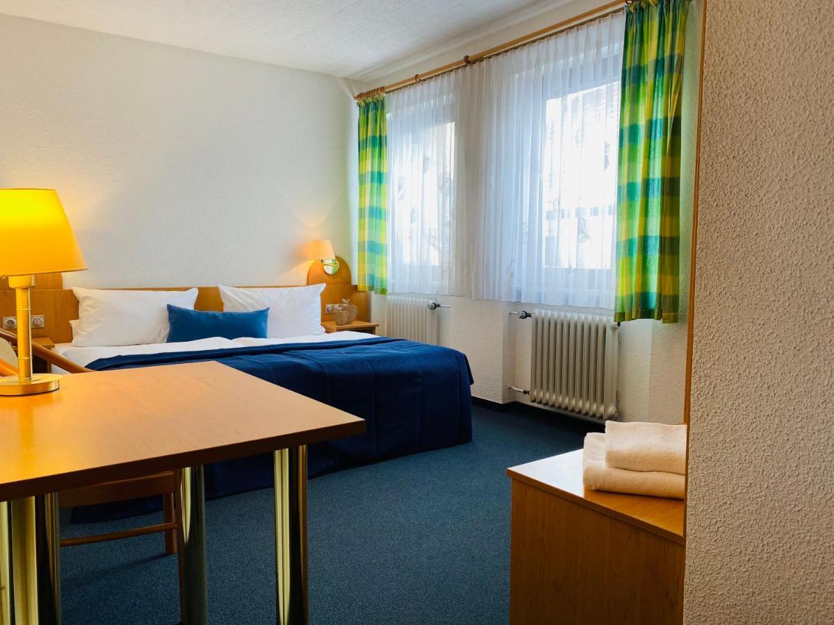 Hotel Zum Goldenen Adler Pfarrweisach Exterior foto